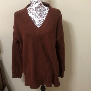 Women's V-Neck Pullover Sweater in Deep Brown